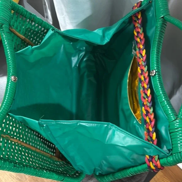 Green Woven Handbag with Multicolor Braided Strap - Picture 7 of 8